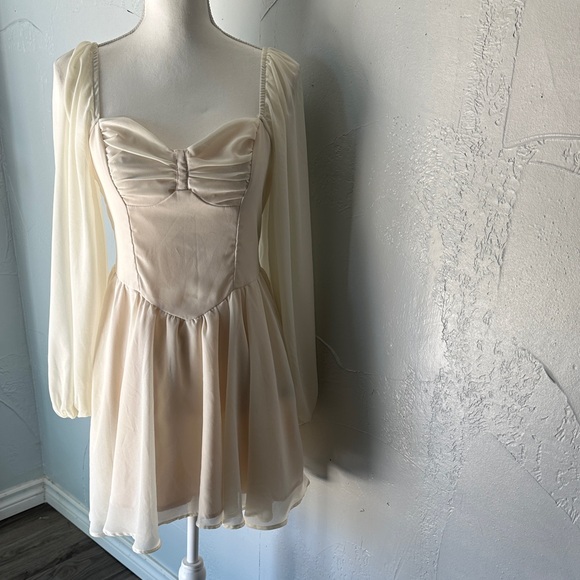 SHEIN Dresses & Skirts - SHEIN Cream Long Sleeve Dress